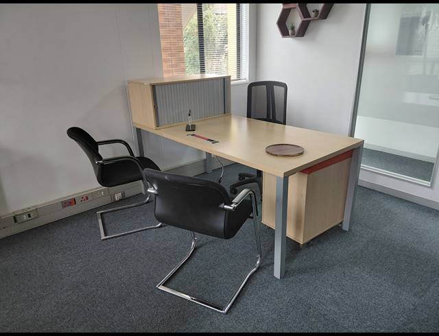 25.20M² OFFICE TO LET IN FOURWAYS